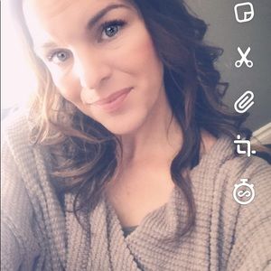 Meet your Posher, Nicole